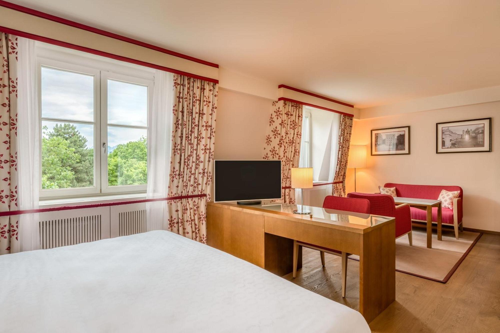 Sheraton Grand Salzburg Exterior photo