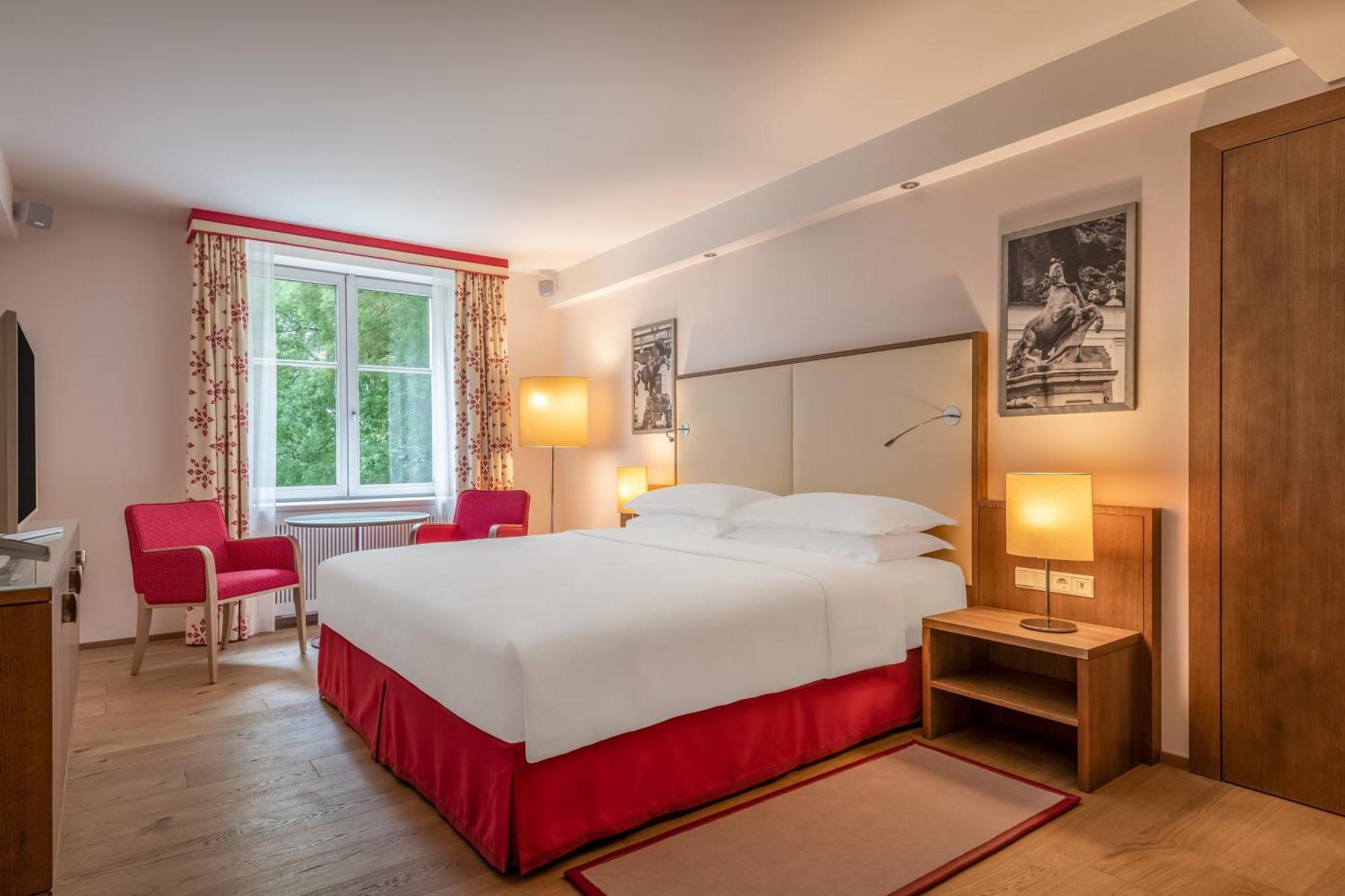 Sheraton Grand Salzburg Exterior photo